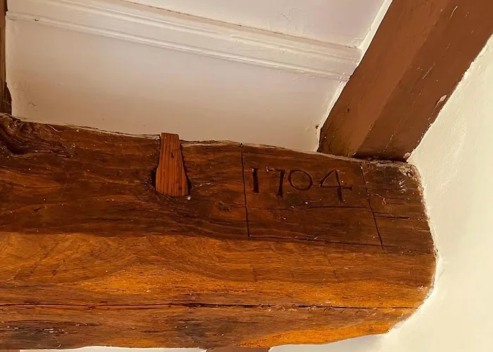 Unique House In The Ancient Monastery Of Eremo Di San Donato Feriehus