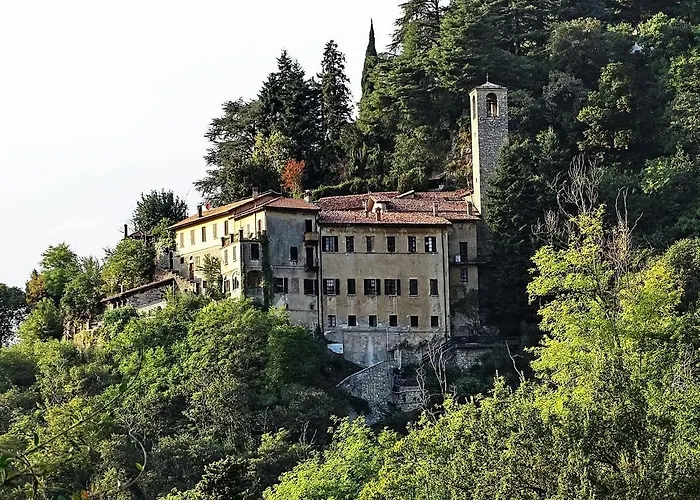 Ferienhaus Unique House In The Ancient Monastery Of Eremo Di San Donato *