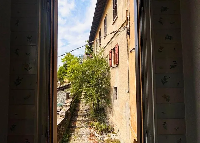 Unique House In The Ancient Monastery Of Eremo Di San Donato Ferienhaus Como