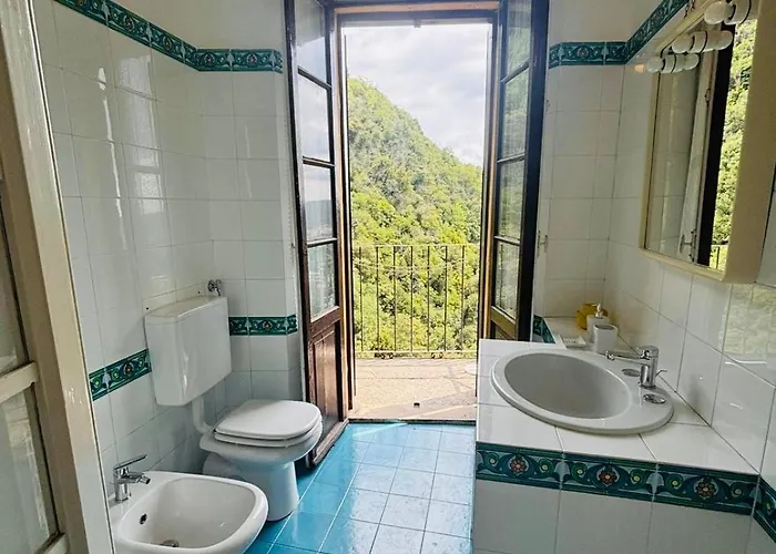 Unique House In The Ancient Monastery Of Eremo Di San Donato Ferienhaus
